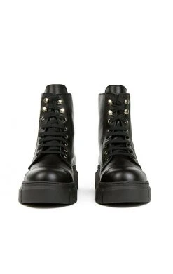 SALE STEVE MADDEN DANUBE BOOT 8 SALE STEVE MADDEN DANUBE BOOT