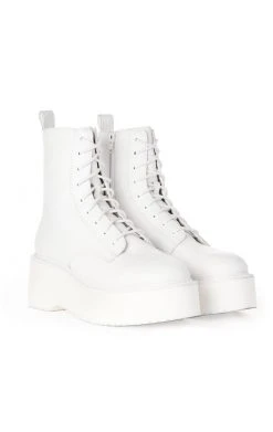 STEVE MADDEN TWISTER BOOT