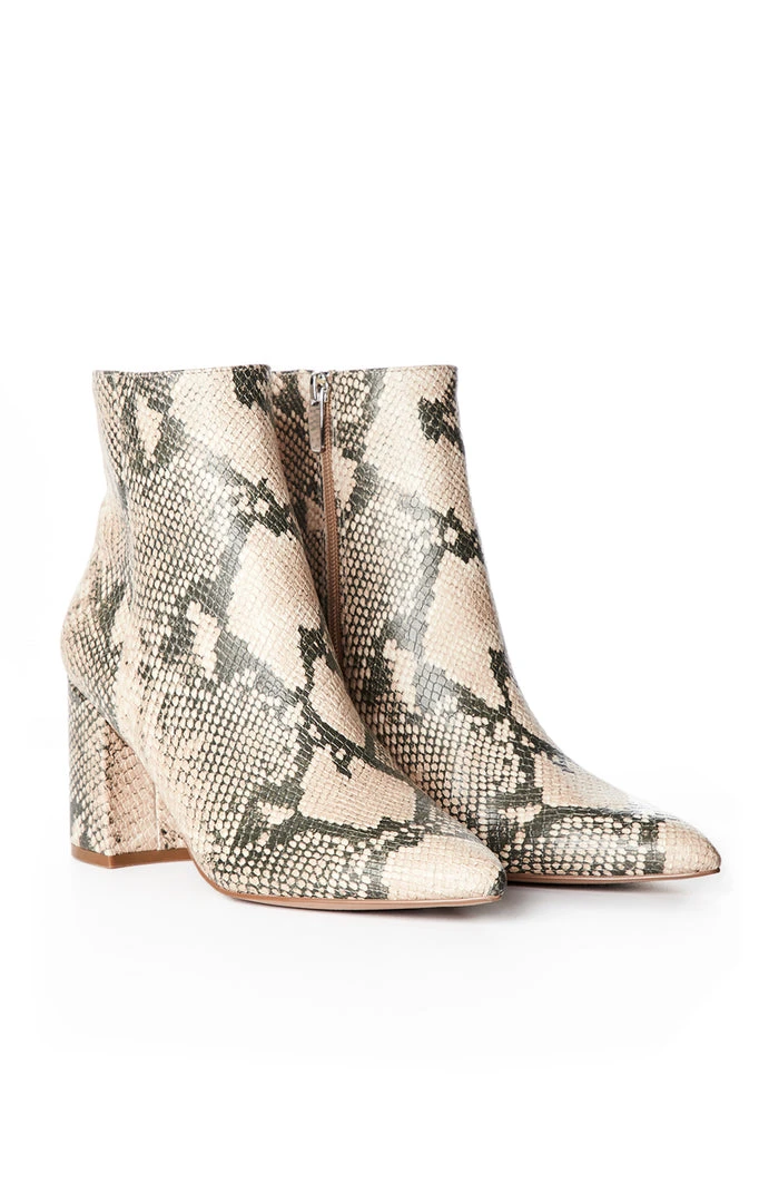 STEVE MADDEN SALE NADALIE POINTY TOE ANKLE BOOT 3 STEVE MADDEN SALE NADALIE POINTY TOE ANKLE BOOT