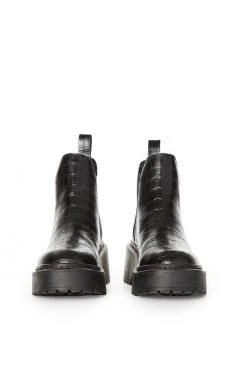 STEVE MADDEN SHADOW CROCODILE CHELSEA BOOT SALE 8 STEVE MADDEN SHADOW CROCODILE CHELSEA BOOT SALE