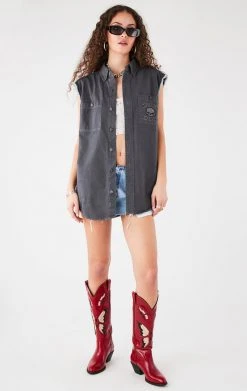 FURST OF A KIND VINTAGE HARLEY SLEEVELESS BUTTON DOWN