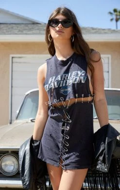 FURST OF A KIND FESTIVAL VINTAGE SAFETY PIN LADDER FRONT SLEEVELESS TEE