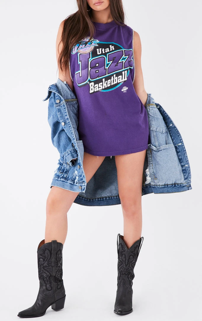 FURST OF A KIND VINTAGE RHINESTONE TRIM SLEEVELESS TEE VINTAGE SPORTS 3 FURST OF A KIND VINTAGE RHINESTONE TRIM SLEEVELESS TEE VINTAGE SPORTS