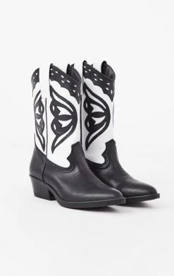 STEVE MADDEN LAREDO BOOT