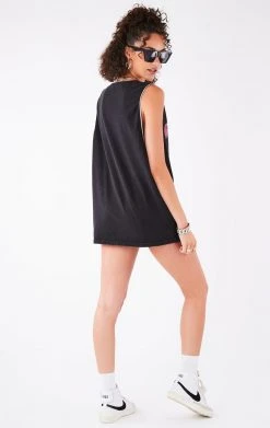 FURST OF A KIND VINTAGE CRISS CROSS RHINESTONE SLEEVELESS TEE VINTAGE SPORTS 8 FURST OF A KIND VINTAGE CRISS CROSS RHINESTONE SLEEVELESS TEE VINTAGE SPORTS