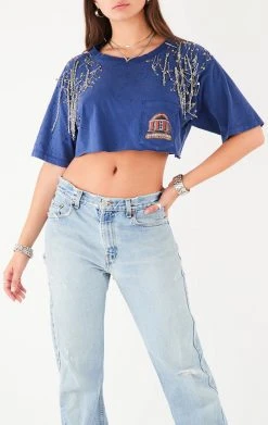 FURST OF A KIND VINTAGE PIN AND CHAIN CROPPED TEE