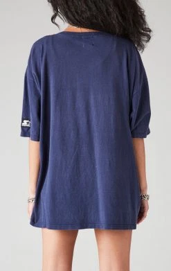 FURST OF A KIND VINTAGE RHINESTONE STAR OUTLINE TEE